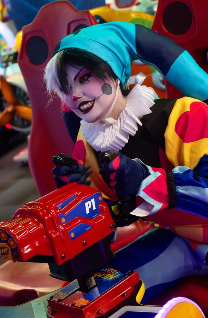 Fizzarolli (Helluva Boss) – Alec Ackerman - Fotografía por Estudiolastarria