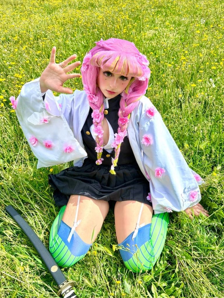 Mitsuri Kanroji (Kimetsu no Yaiba)