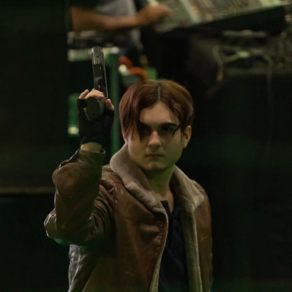Leon S. Kennedy (Resident Evil 4 Remake) - Gyrass Cosplay - Fotografía por Lucas Lima